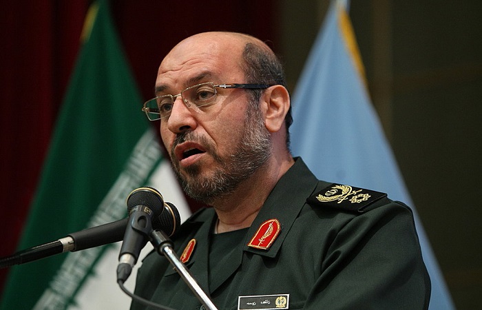 وزير الدفاع الايراني يدشن ثلاثة مشاريع استراتيجية