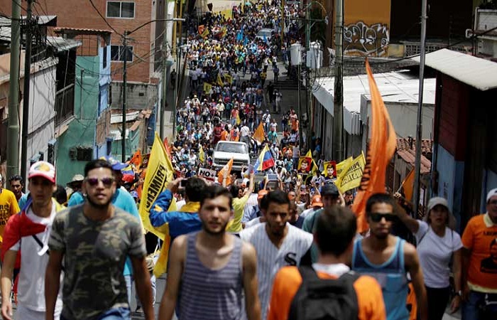 فنزويلا: المعارضة تعد بتنظيم اكبر تظاهرة السبت للمطالبة برحيل مادورو