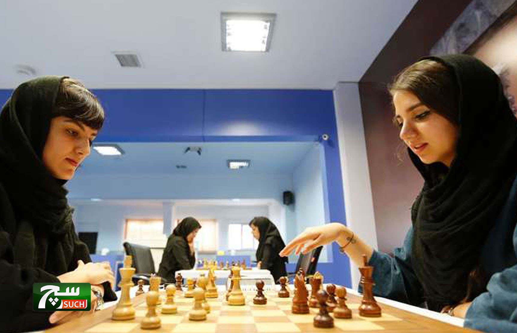 لاعبة شطرنج إيرانية تنضم إلى المنتخب الأمريكي بسبب الحجاب