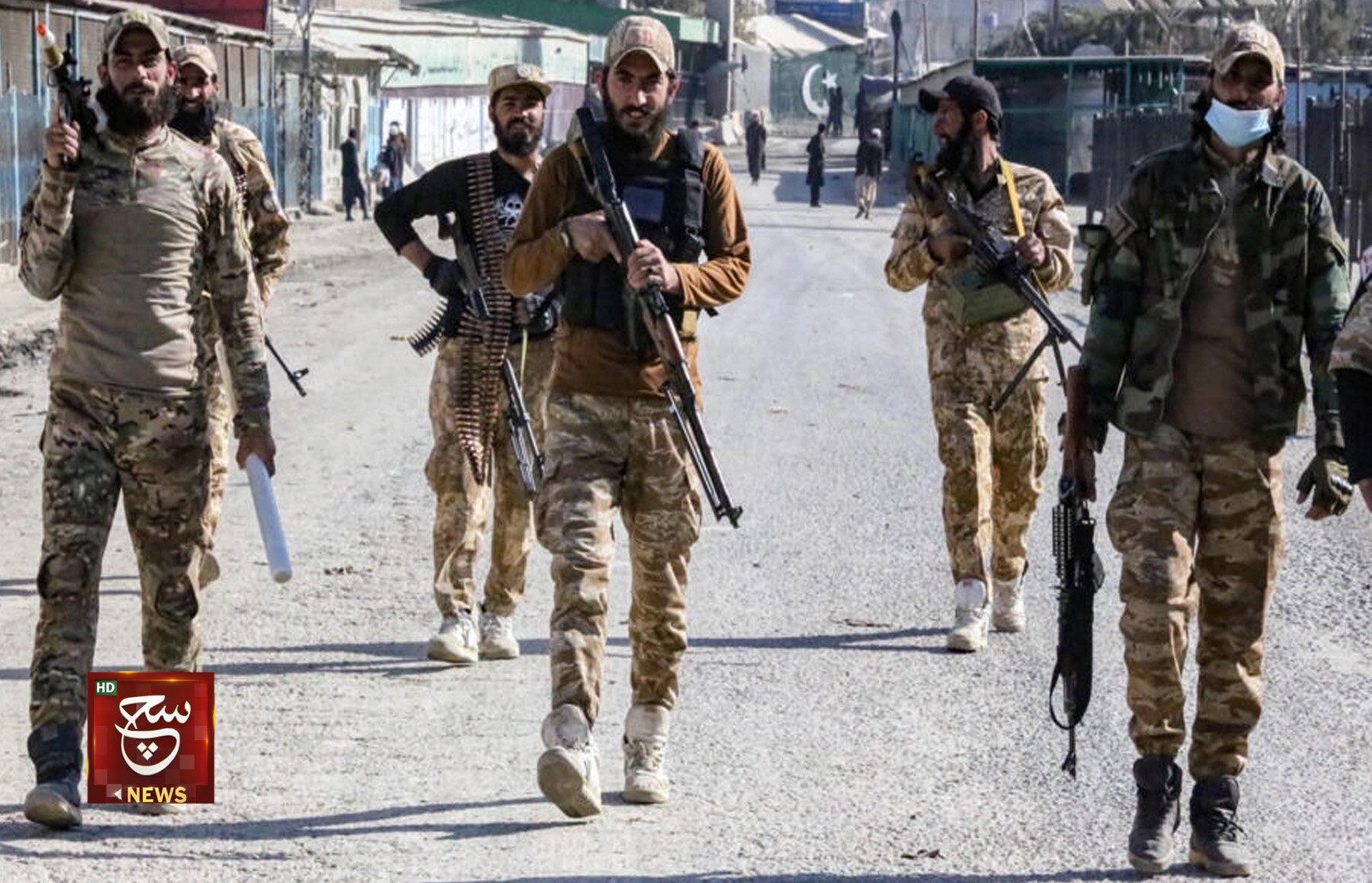 تصاعد التوتر على الحدود الأفغانية الباكستانية مع مقتل 8 أفغان في قصف جوي باكستاني
