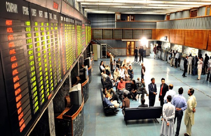 تراجع الأسهم الباكستانية تغلق بنسبة 0.65%