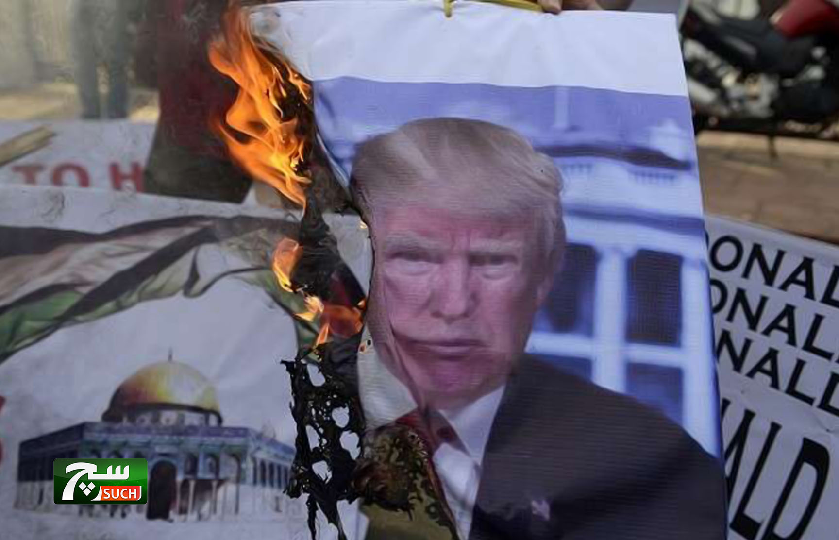 إحراق أعلام إسرائيل والولايات المتحدة أثناء احتجاجات في إندونيسيا