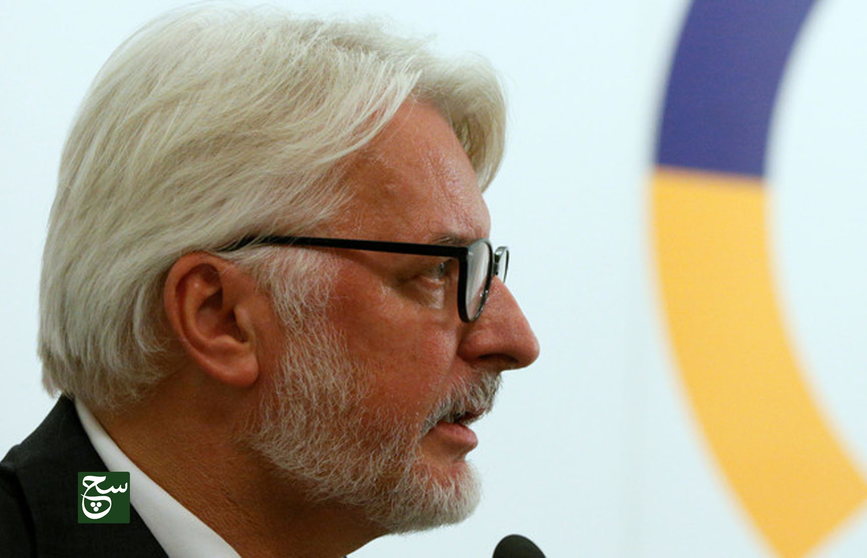 وزير الخارجية البولندي يكتشف دولة جديدة