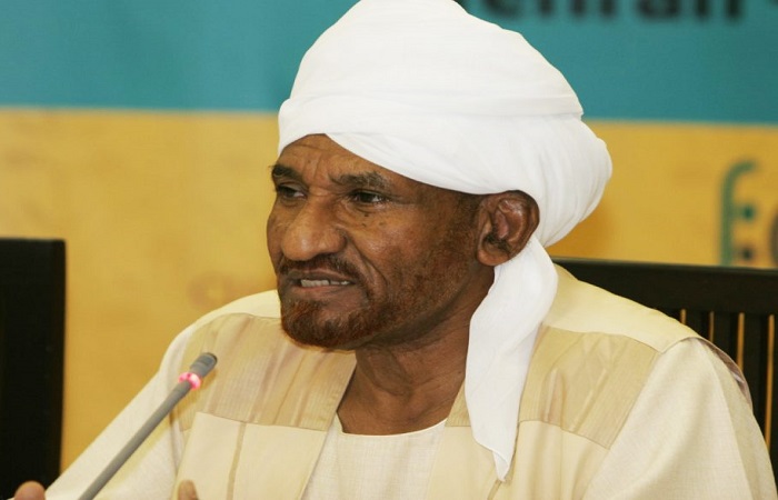 مصر تمنع زعيم حزب الأمة السوداني المعارض الصادق المهدي من دخول أراضيها