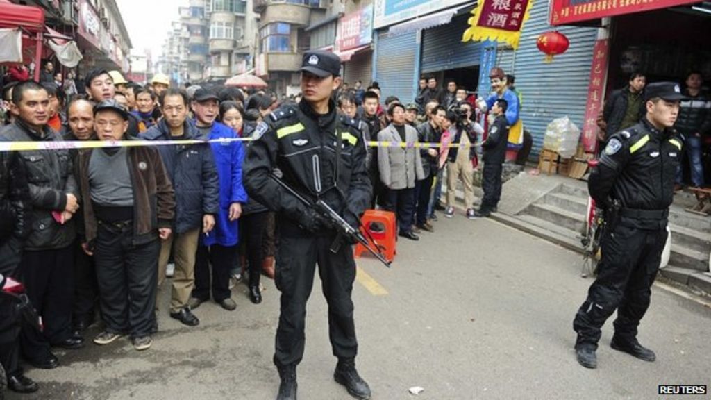 ۴۰ إصابة في هجوم حارس بسكين داخل مدرسة في الصين