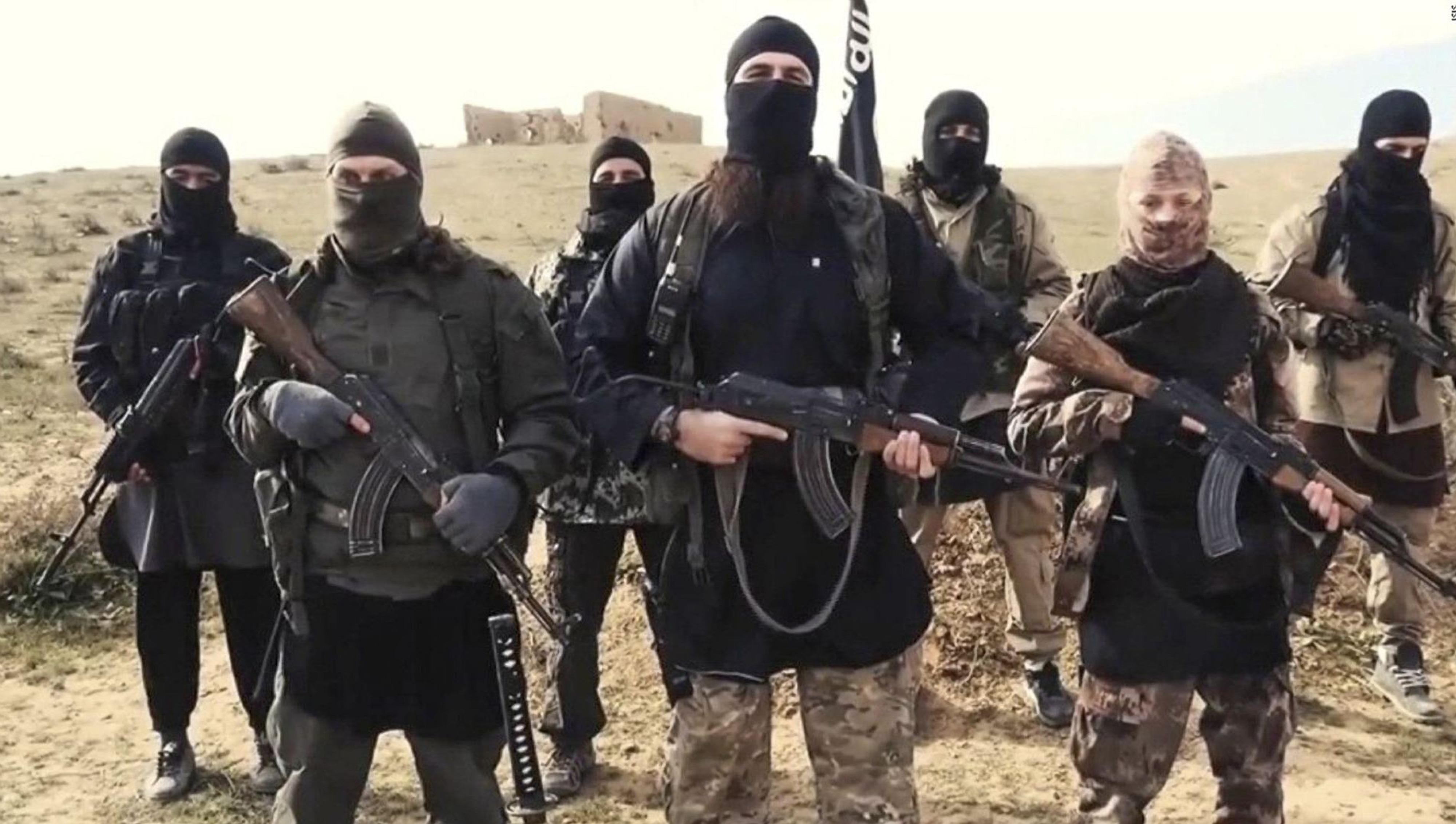 الاحتلال الاميركي ينقل ۵۰ ارهابيا لـ'داعش' من ريف الحسكة الى دير الزور