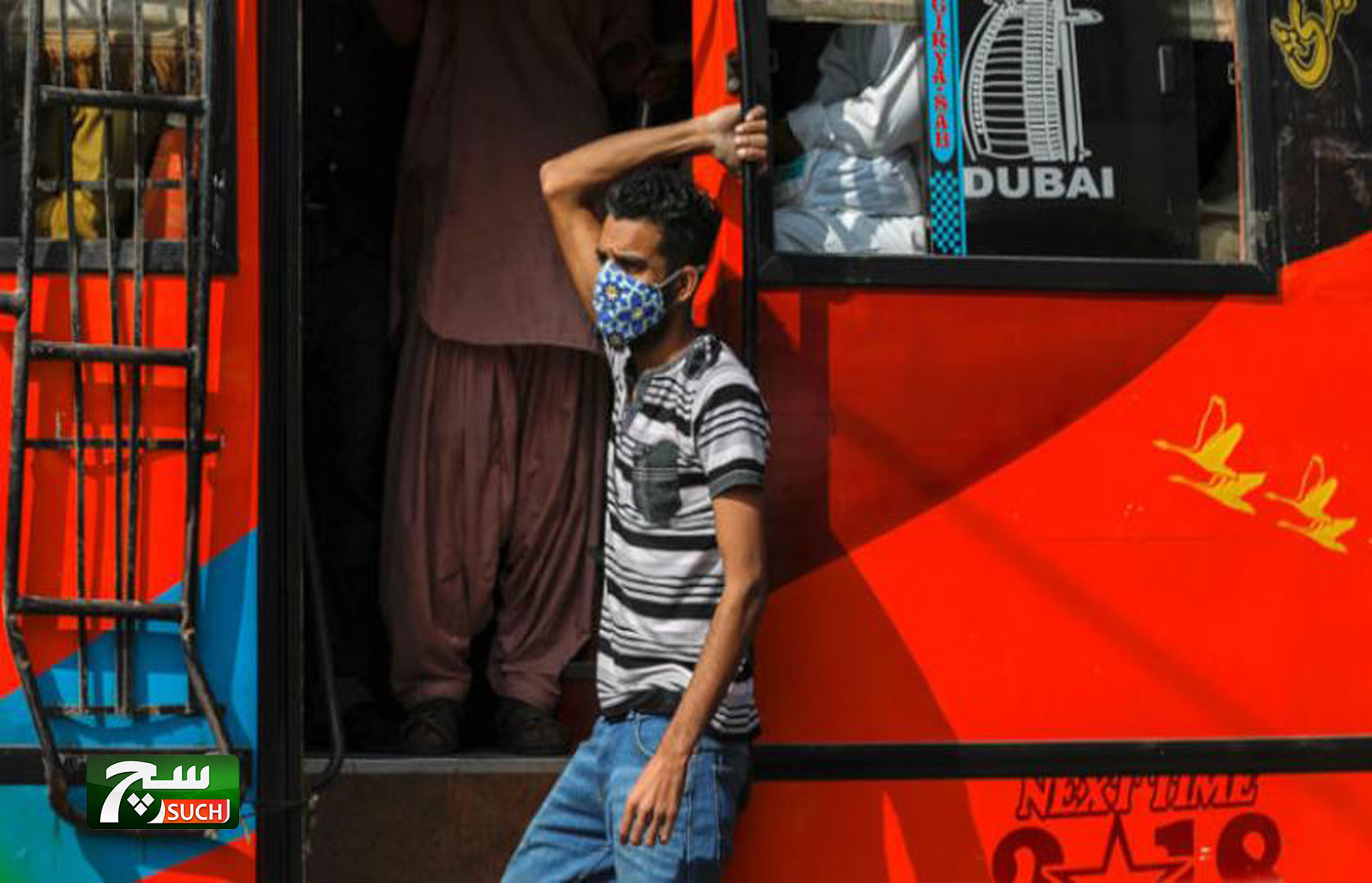 باكستان تحظر التجمعات مع ارتفاع الإصابات