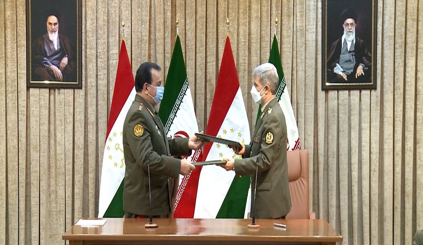 طهران ودوشنبه توقعان اتفاقية للتعاون العسكري والفني والدفاعي