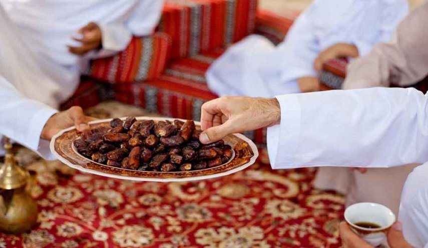 ۱۲ نصيحة لتفادي النفخة وعسر الهضم في رمضان