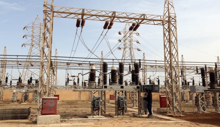 الجزائر تغذي ليبيا باحتياجاتها من الكهرباء عبر الشبكة التونسية