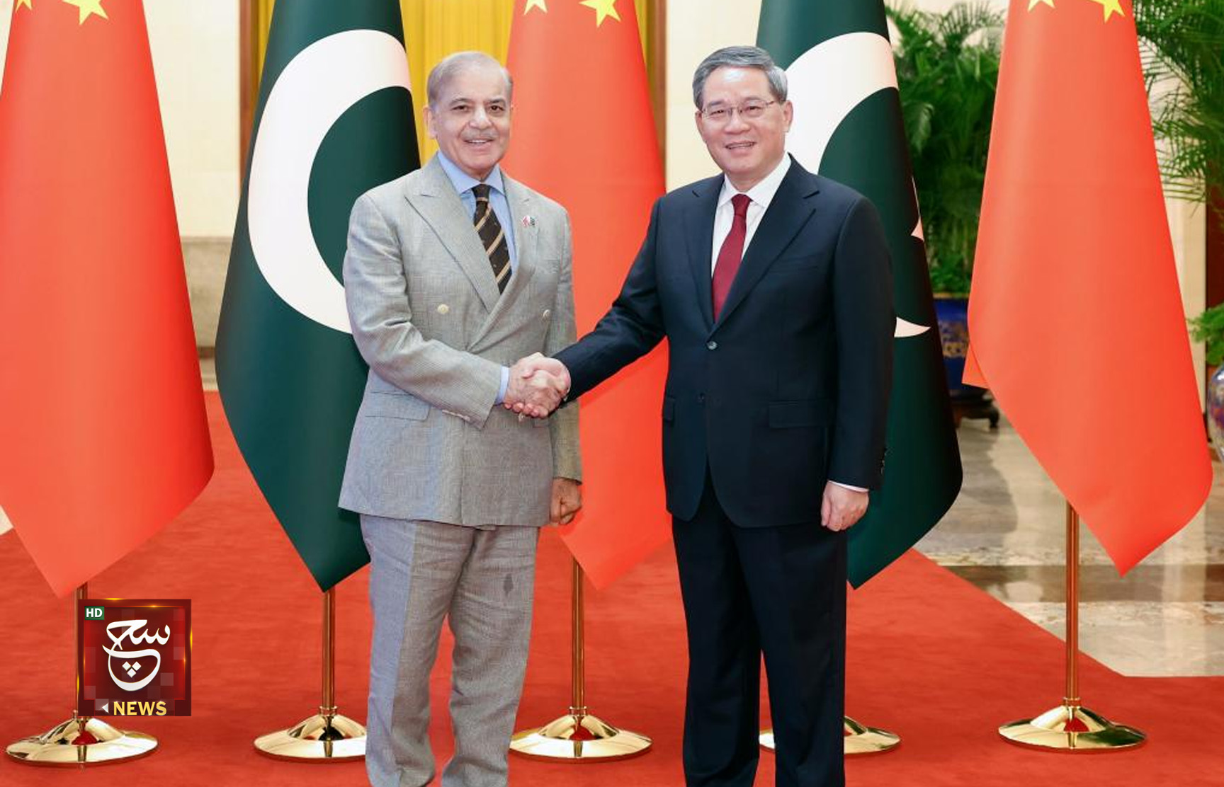 رئيس مجلس الدولة الصيني يعقد محادثات مع رئيس الوزراء الباكستاني